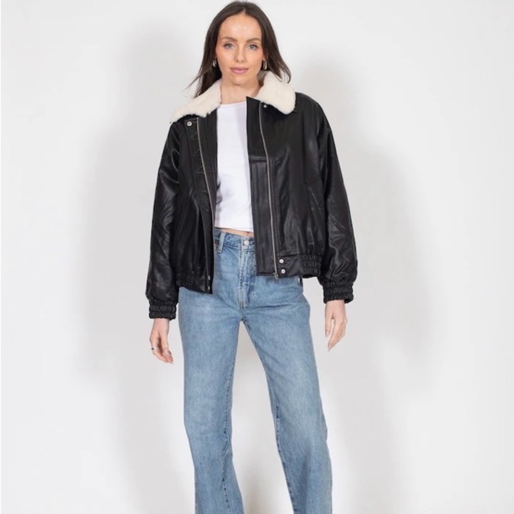 🏁 Brunette The Label Amelia Vegan Leather Bomber With Faux Sherling (size S/M)